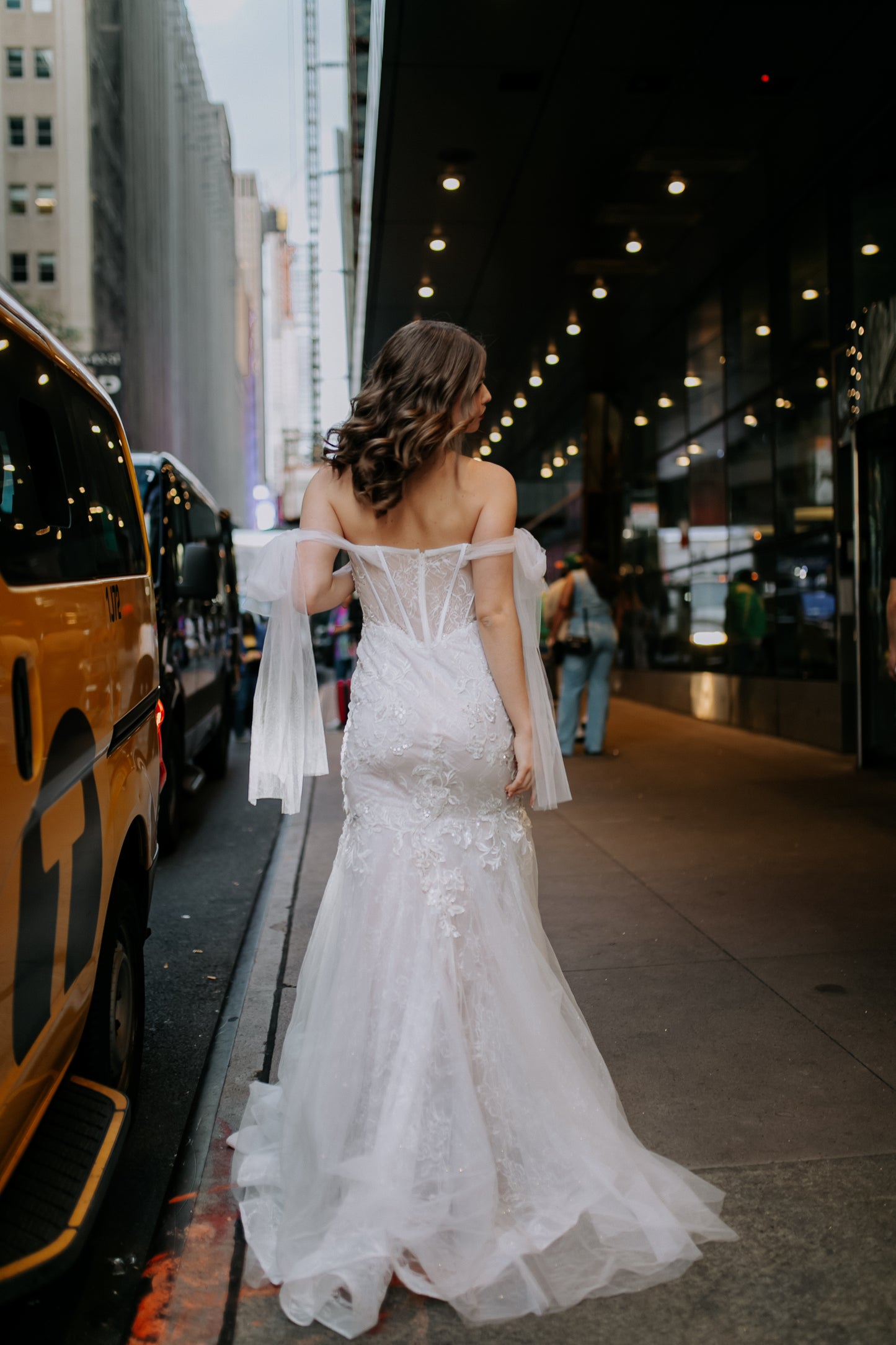 The Gabbana Dress-OFF THE SHOULDER MERMAID BRIDAL GOWN: Off-White